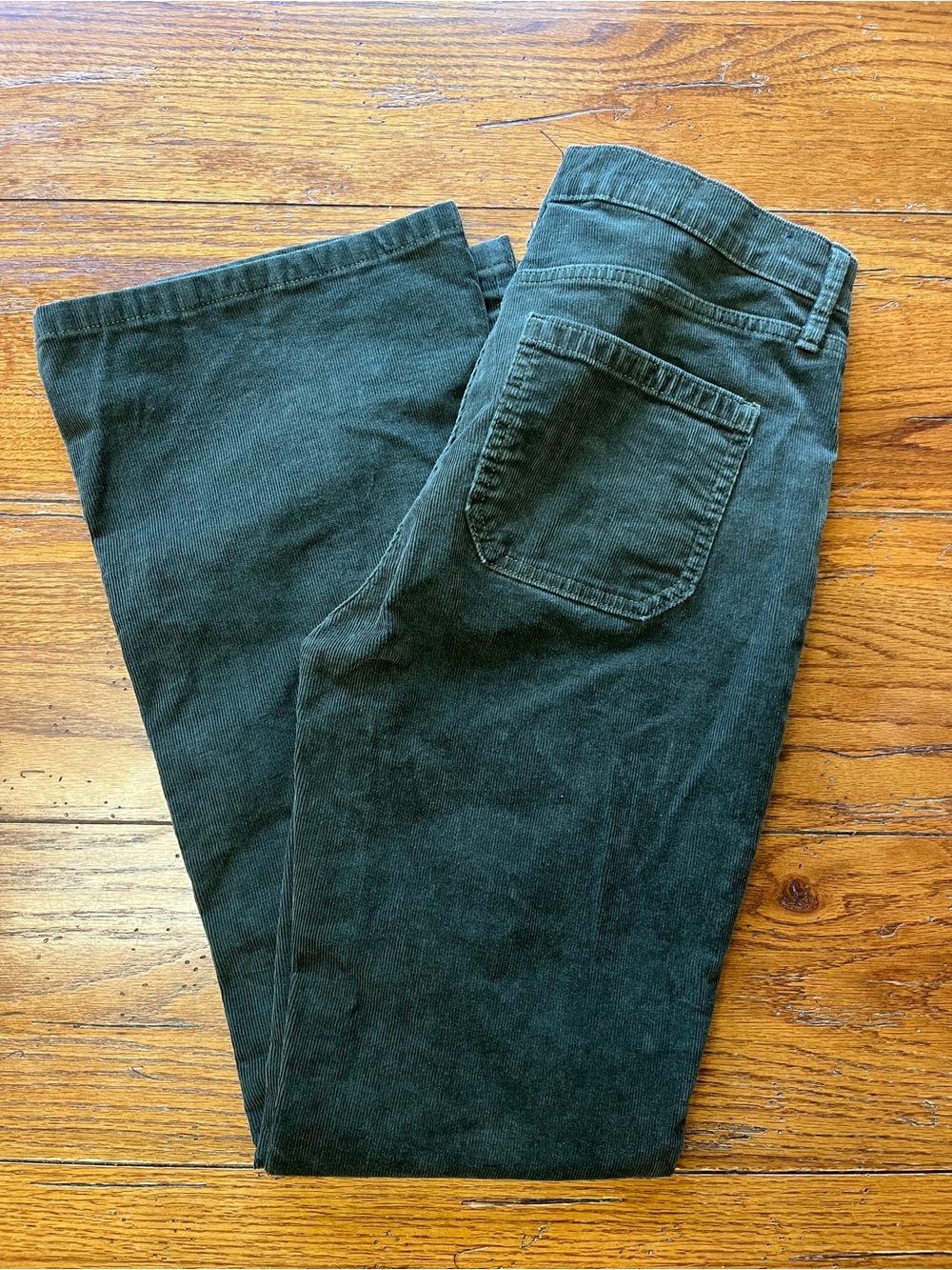 Gap women’s Corduroy Pants 29/8R Flare